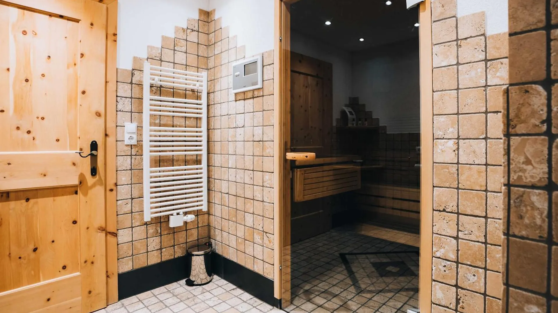 Aparthotel Gruenwald Resort Soelden