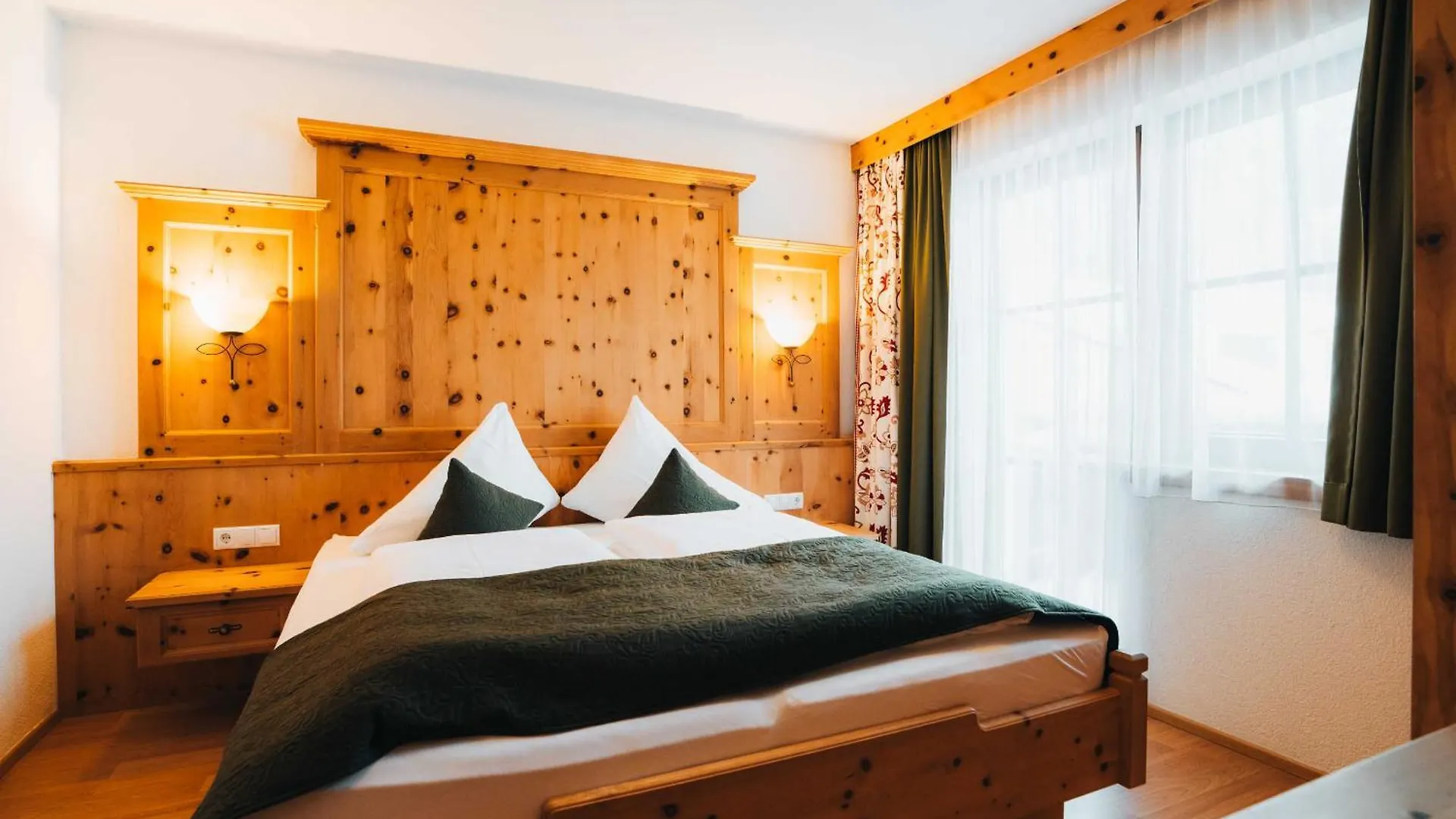 Gruenwald Resort Soelden 3*, Solden Austria