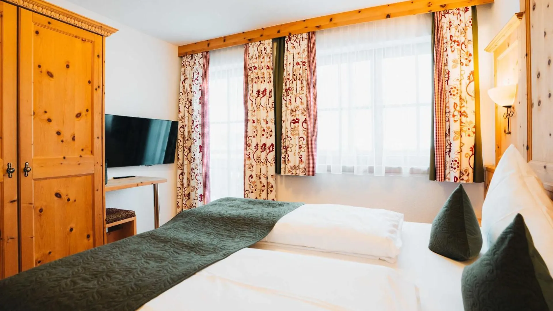 Gruenwald Resort Soelden 3*, Зёльден Австрия