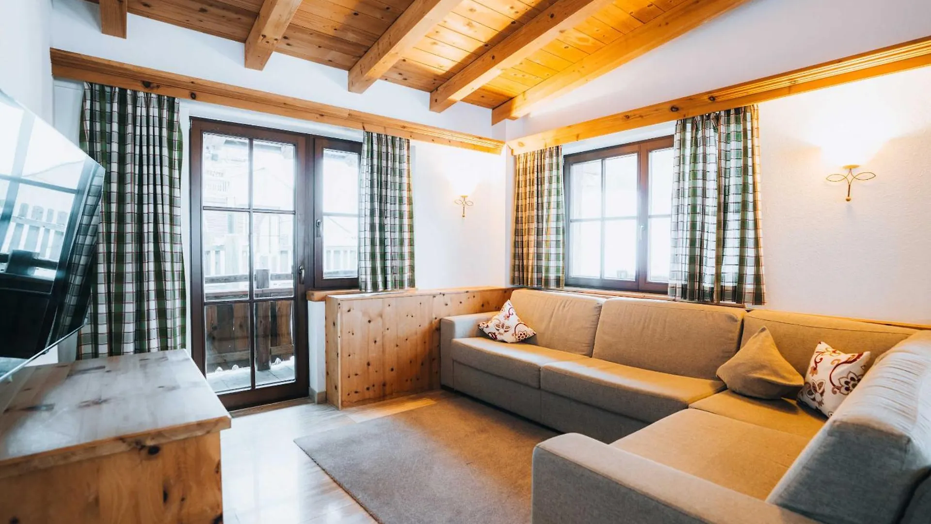 Апарт-отель Gruenwald Resort Soelden