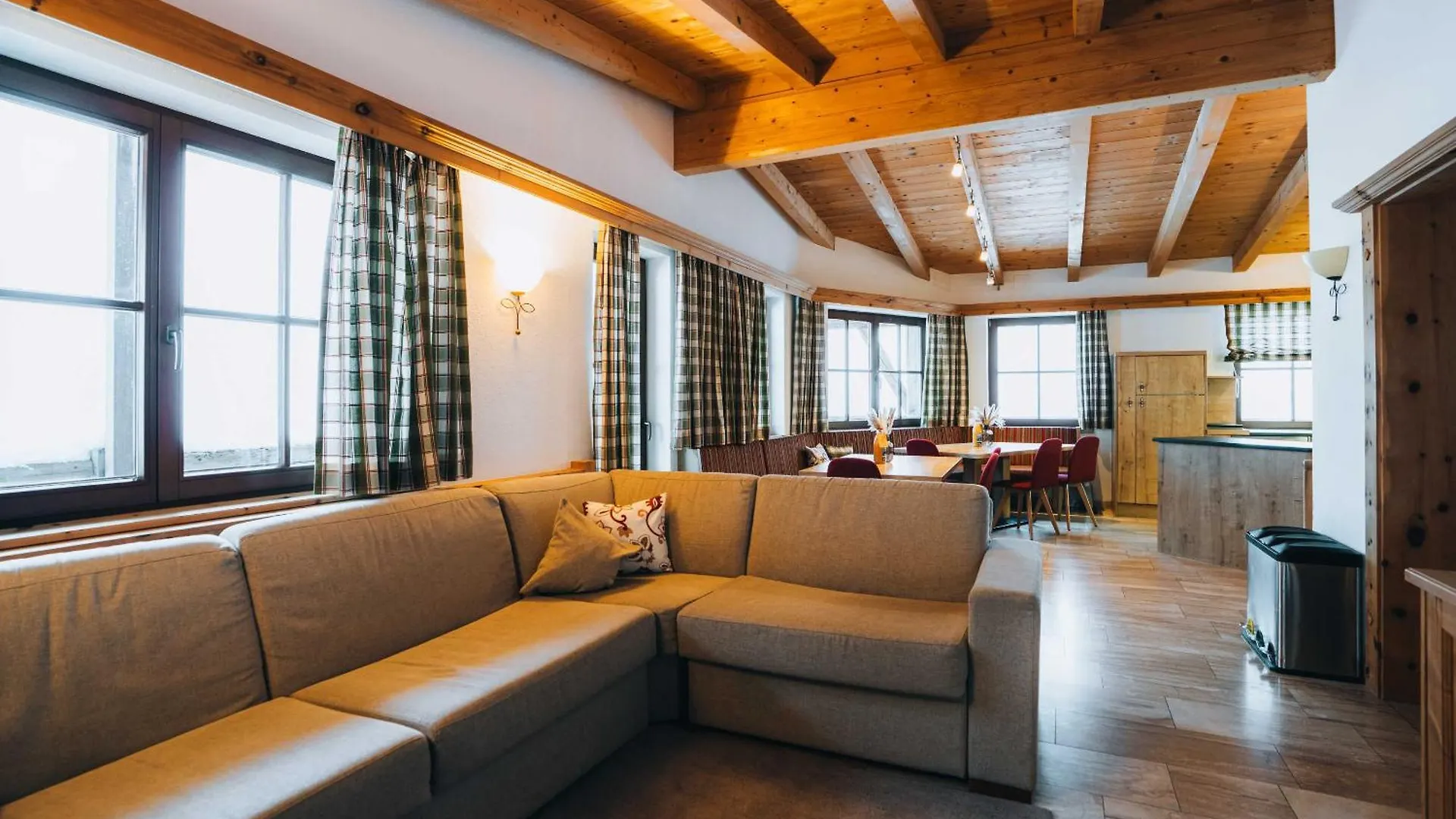 Gruenwald Resort Soelden 3*, Solden