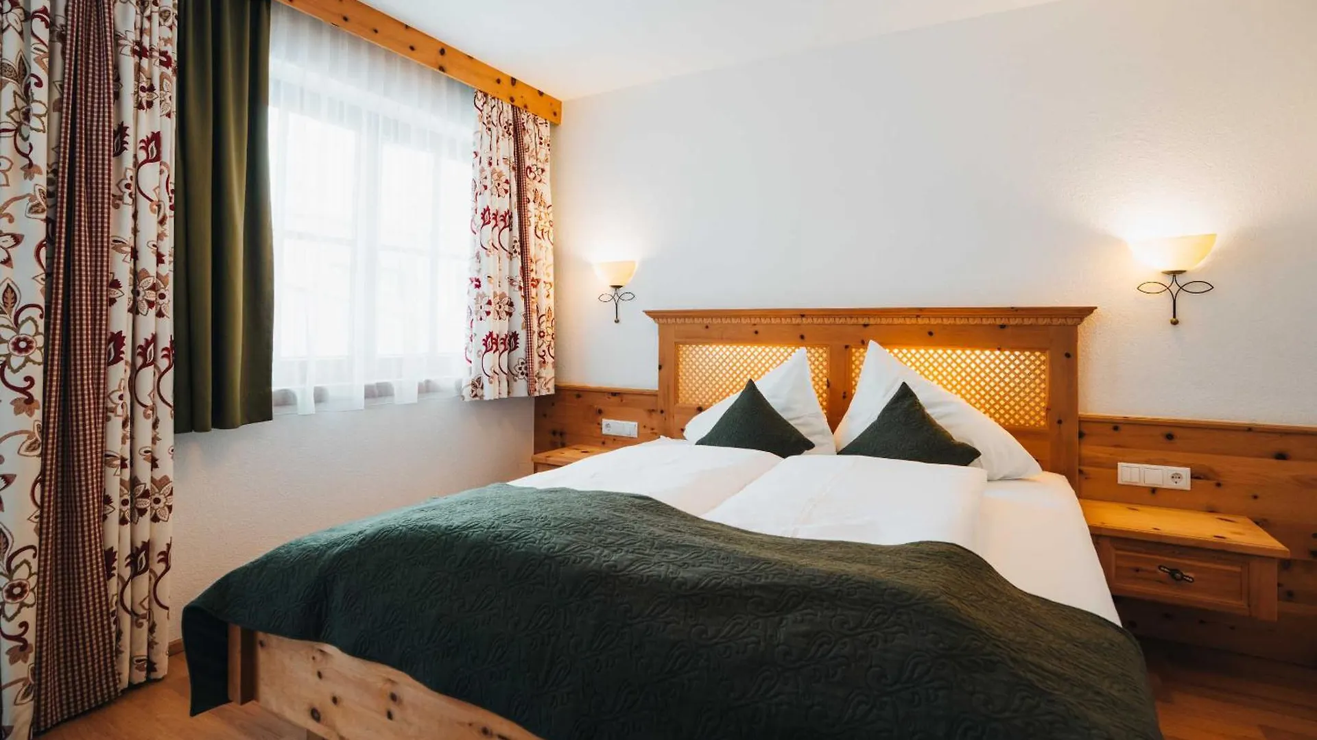 Aparthotel Gruenwald Resort Soelden