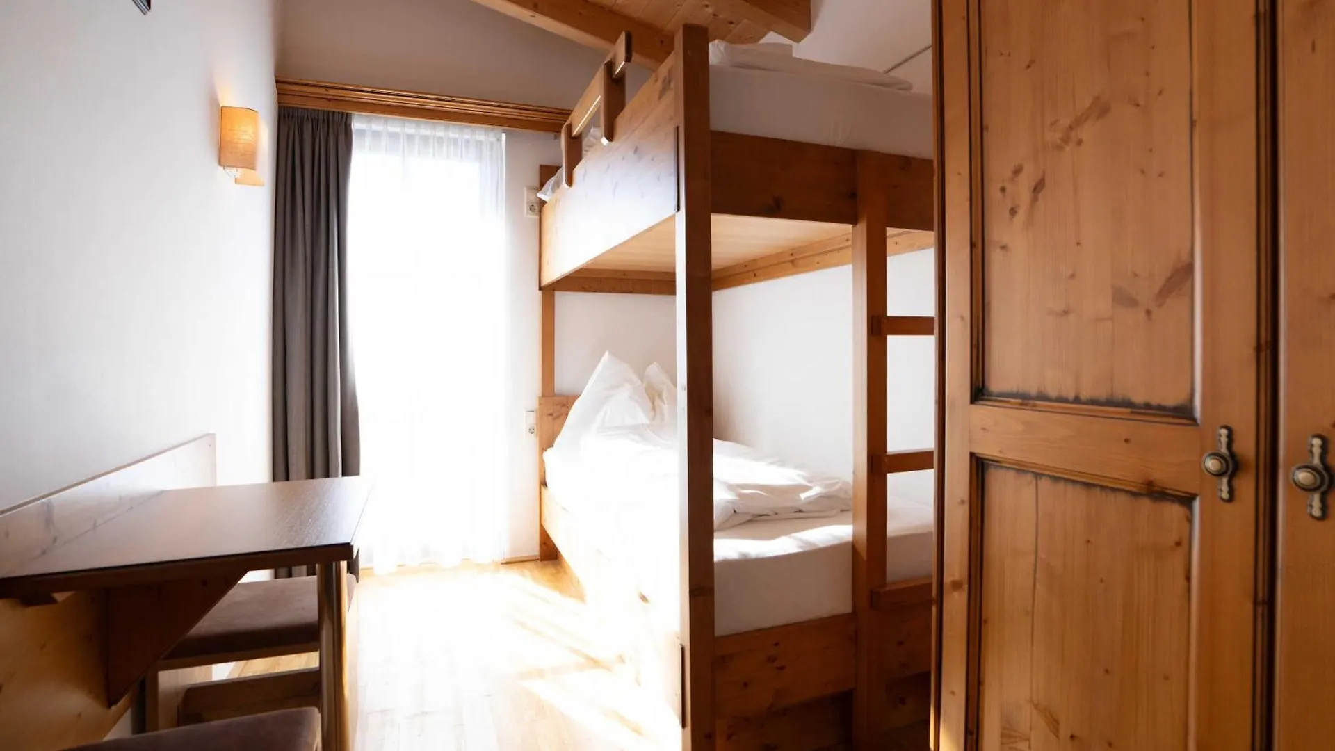 Апарт-отель Gruenwald Resort Soelden